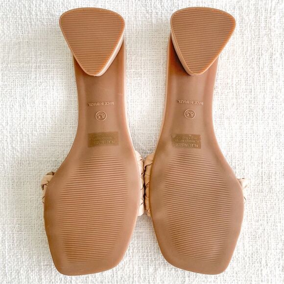 Steve Madden nude sandals. - Picture 12 of 13
